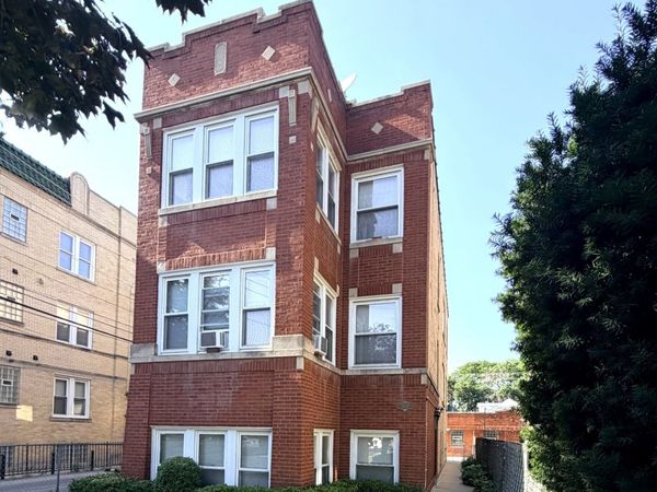 5112 W Sunnyside Avenue, Unit 2, Chicago, IL 60630