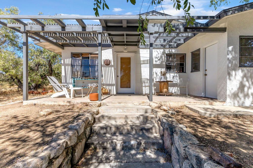 49244 Vista Drive, Morongo Valley, CA 92256 Main Photo