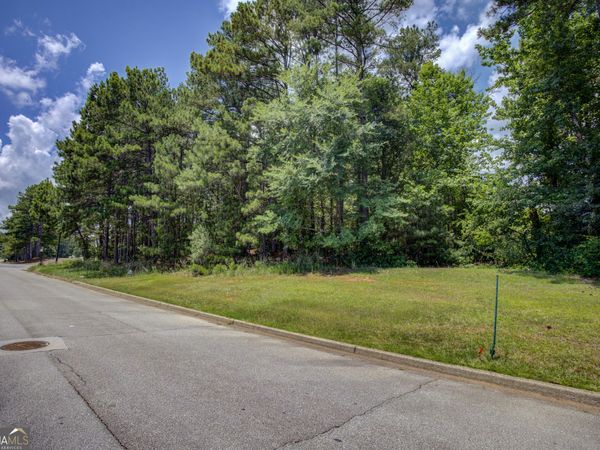 2060 East Park Drive, Conyers, GA 30013