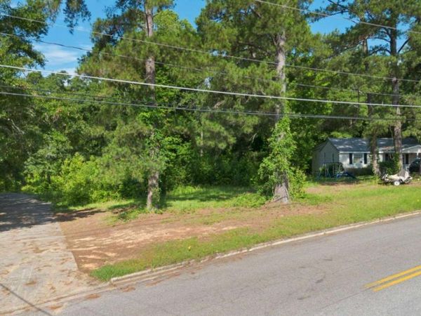 2420 Grandview Drive NE, Milledgeville, GA 31061