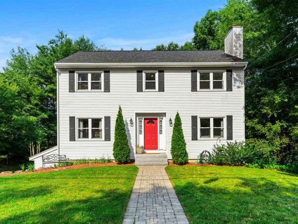 57 Middle Dunstable Road, Nashua, NH 03062