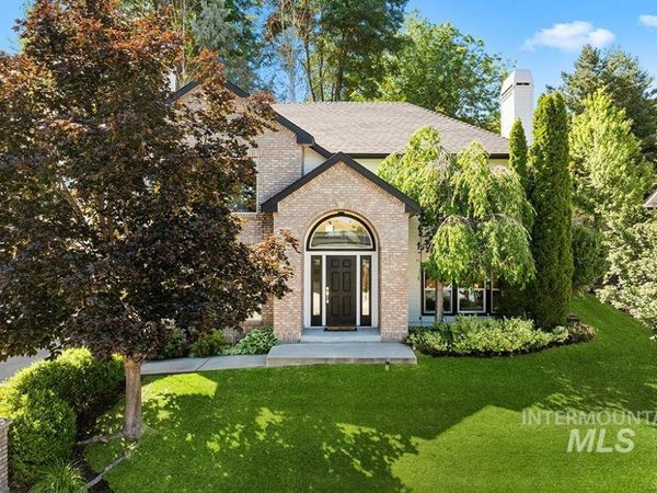 1203 E Hearthstone Dr, Boise, ID 83702