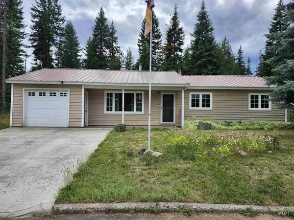 425 Cedar Dr, Pierce, ID 83546