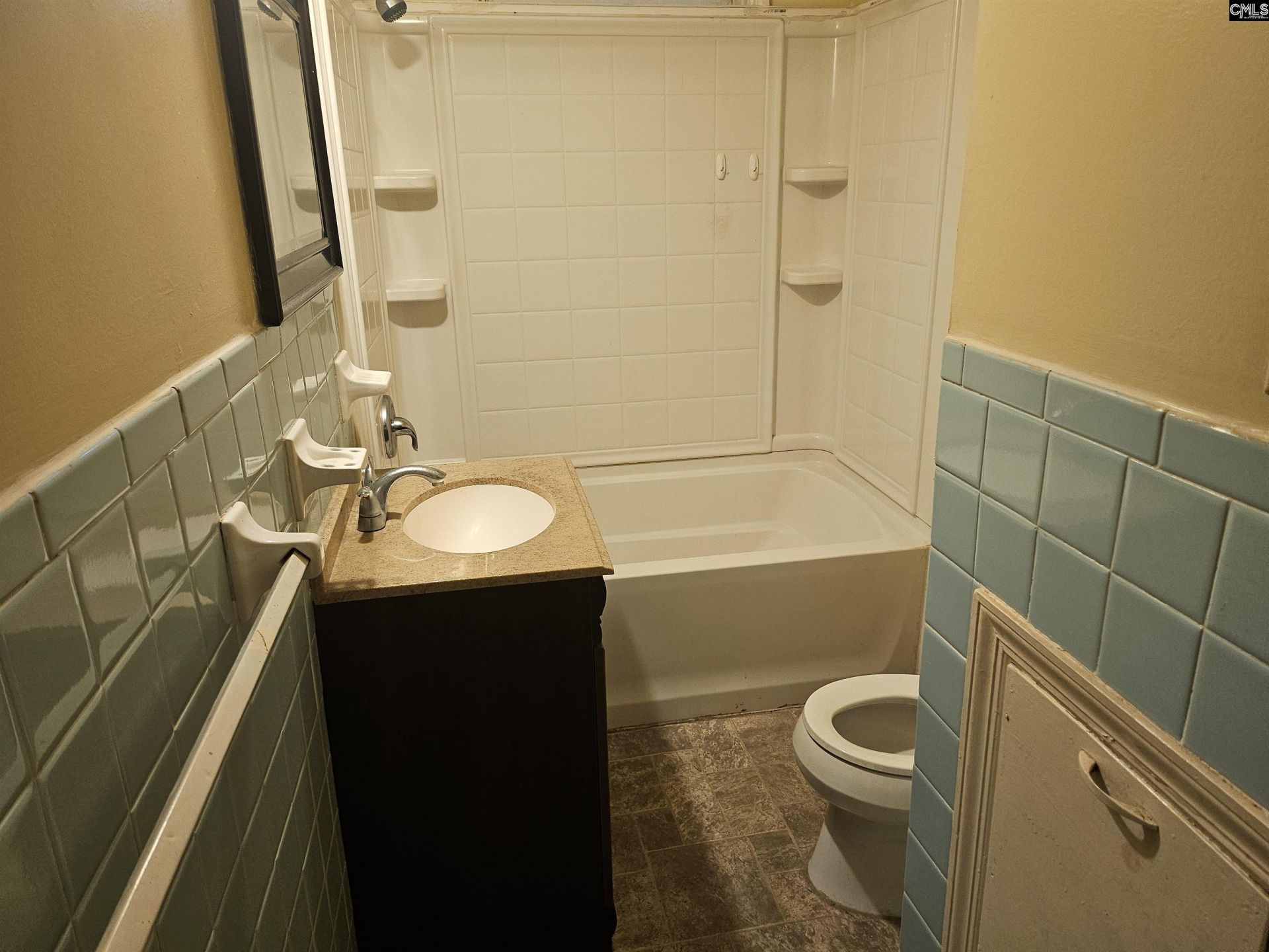 718 Broad River Road  Photo 13
