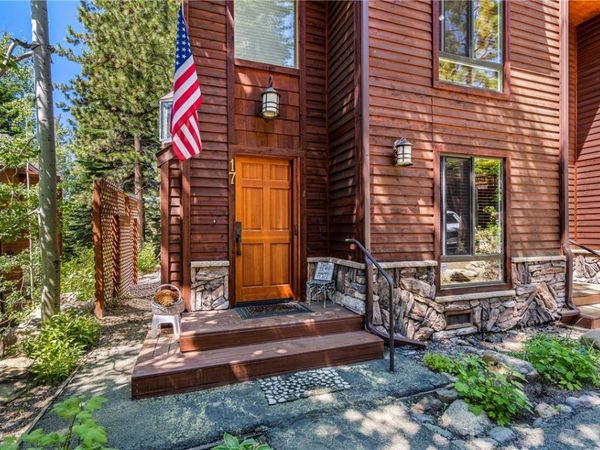 971 Fairway Boulevard, Unit 17, Incline Village, NV 89451