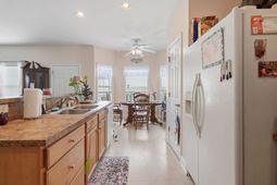1404 Reid Ct.  photo 4