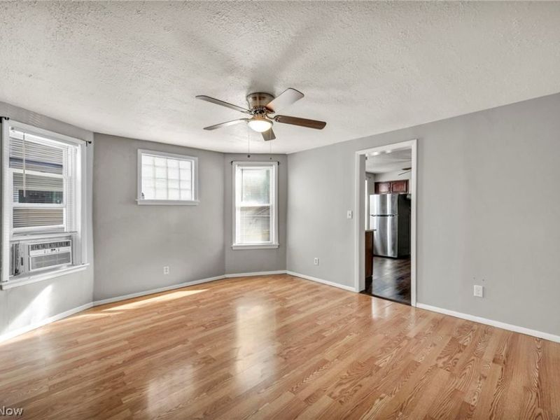 1559 Hopkins Avenue, Lakewood, OH 44107 Photo 9