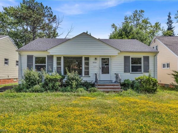 18304 Garden Boulevard , Warrensville Heights, OH 44128