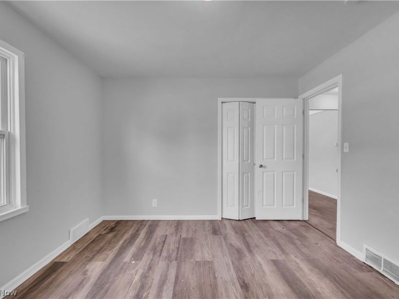 18304 Garden Boulevard, Warrensville Heights, OH 44128 Photo 12