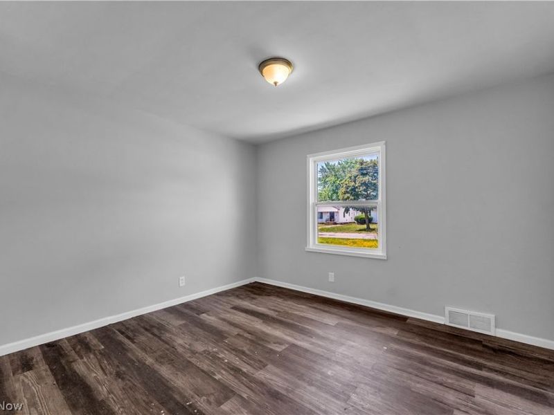 18304 Garden Boulevard, Warrensville Heights, OH 44128 Photo 13