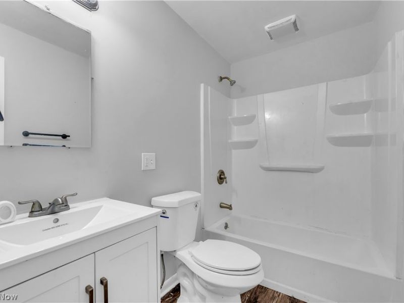 18304 Garden Boulevard, Warrensville Heights, OH 44128 Photo 18