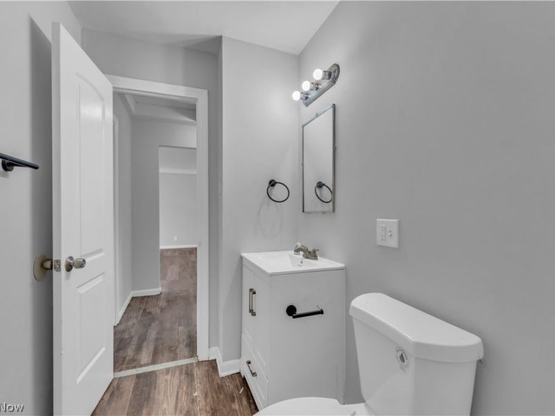 18304 Garden Boulevard, Warrensville Heights, OH 44128 Photo 19