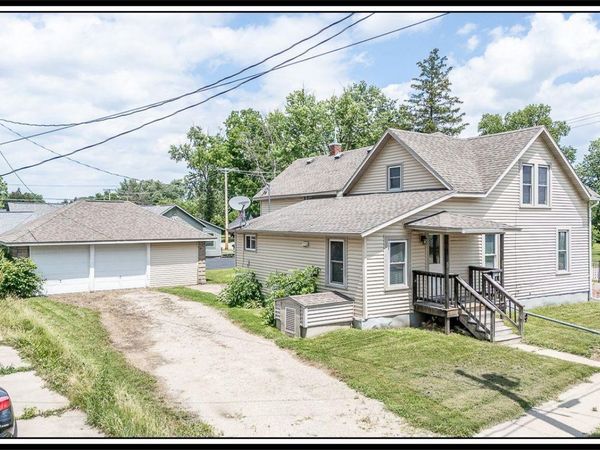 803 SHIOCTON STREET, New London, WI 54961