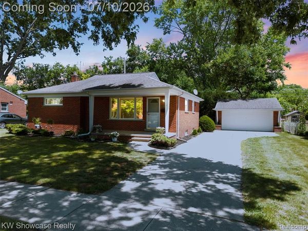 9370 Gillman Street, Livonia, MI 48150