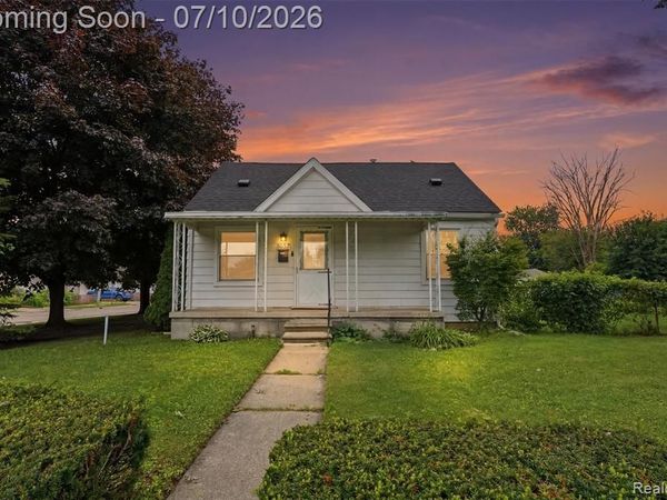 1642 Lathers Street, Garden City, MI 48135