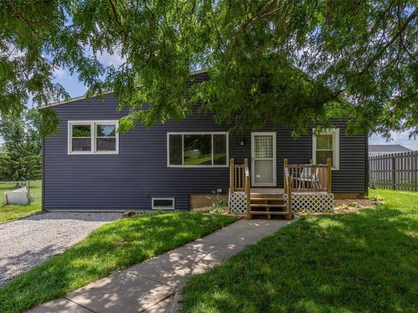 21 36th Avenue SW, Cedar Rapids, IA 52404