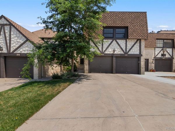 4250 S Olive Street, Unit 109, Denver, CO 80237