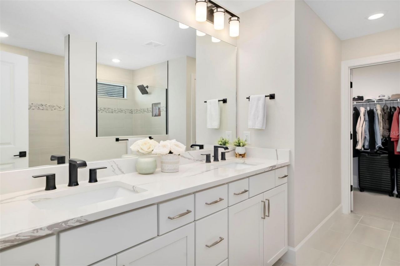 5752 Silverside Pine Court, Lakewood Ranch, FL 34211 Photo