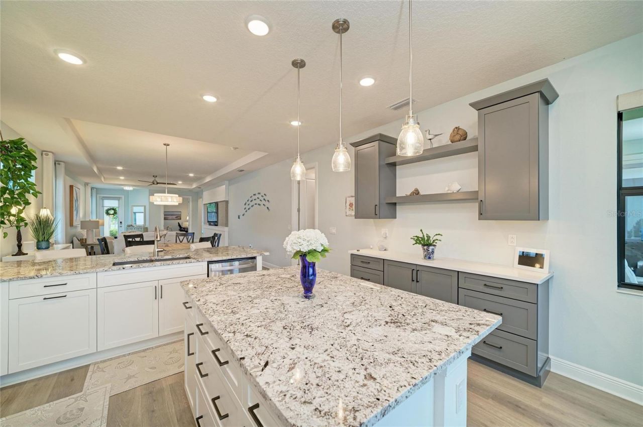 5286 Barnett Circle , Bradenton, FL 34211 Photo
