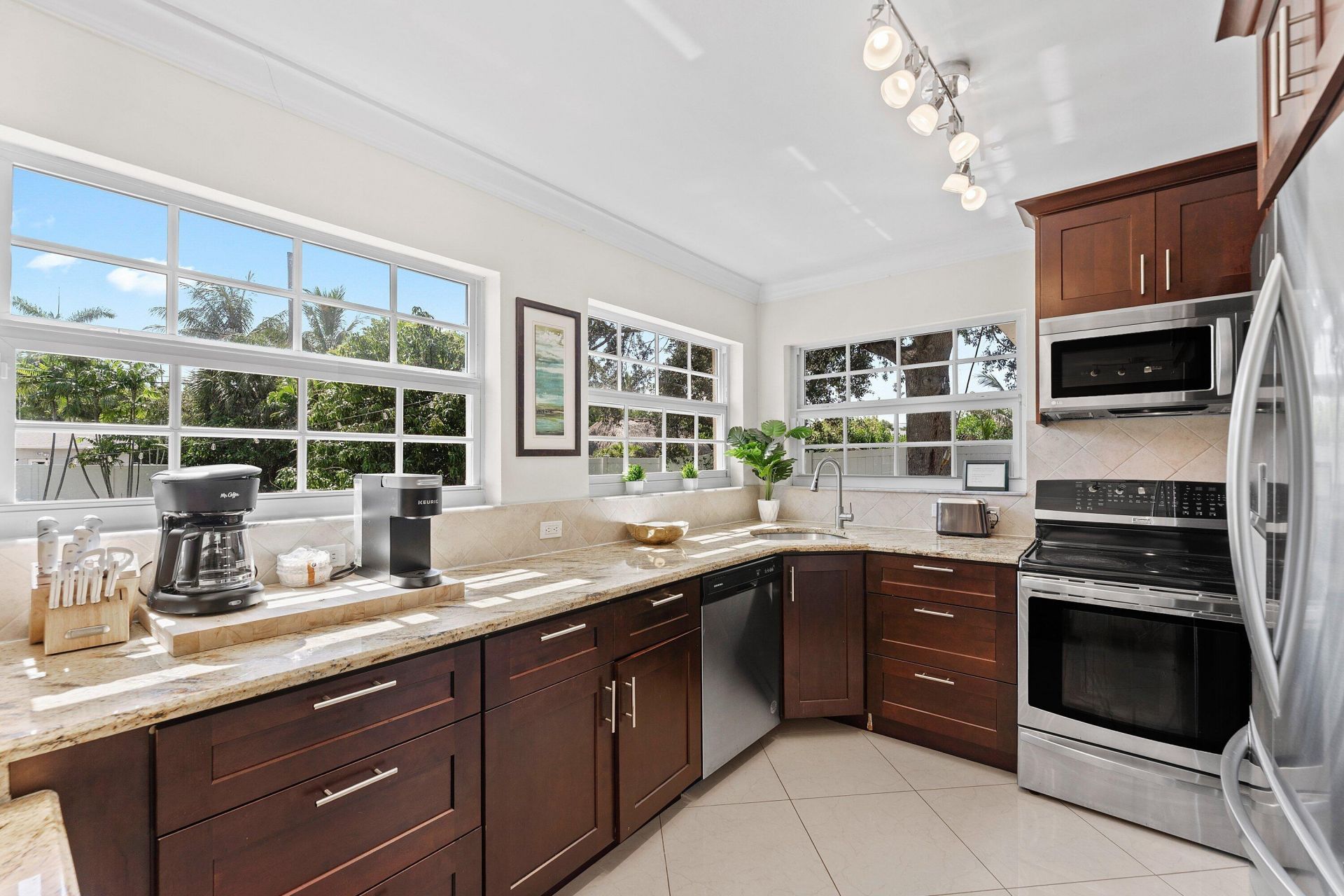 1638 NE 3rd Avenue, Delray Beach, FL 33444 Photo