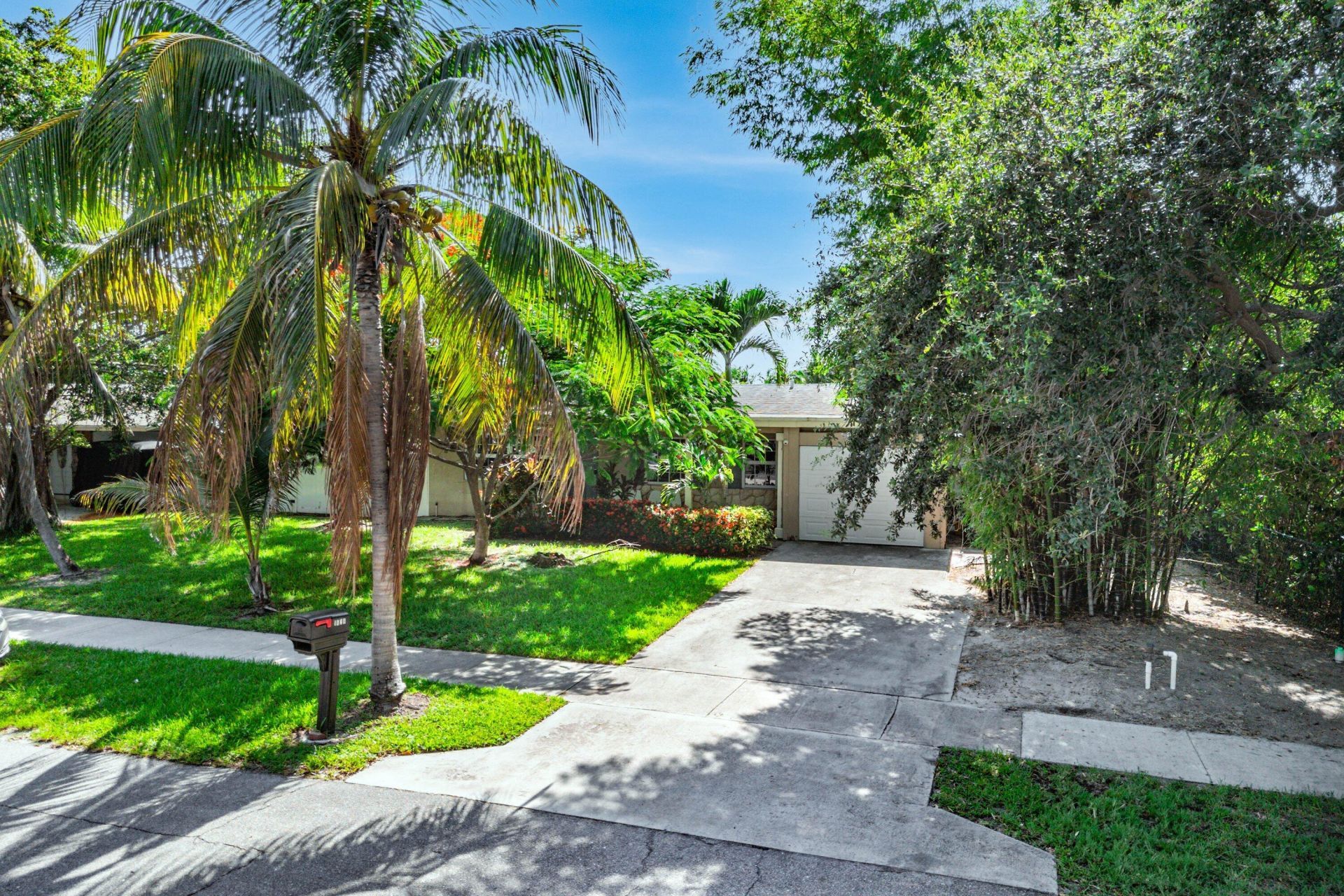 1638 NE 3rd Avenue, Delray Beach, FL 33444 Photo