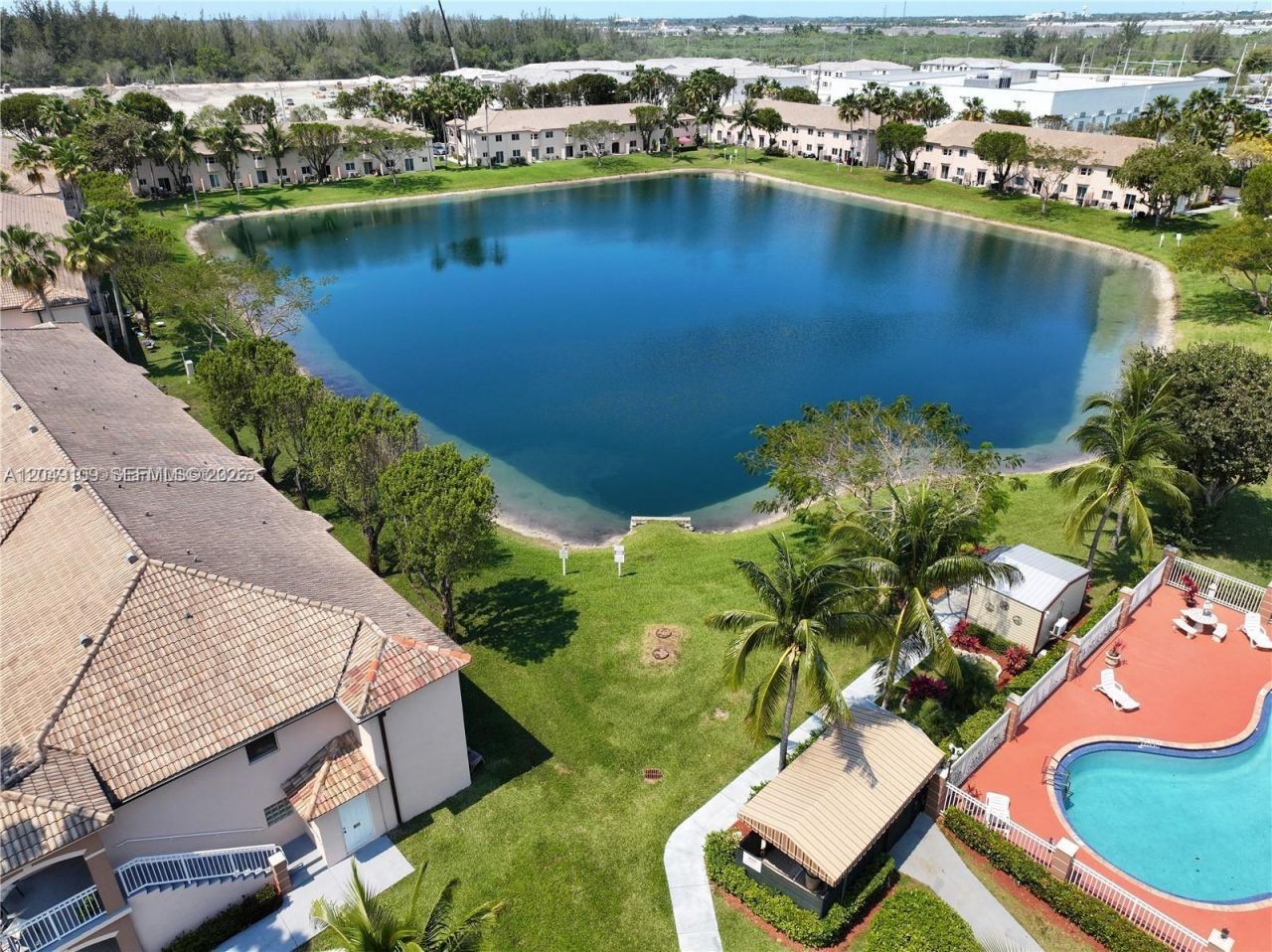 1261 SE 27th St , Unit 104, Homestead, FL 33035 Photo