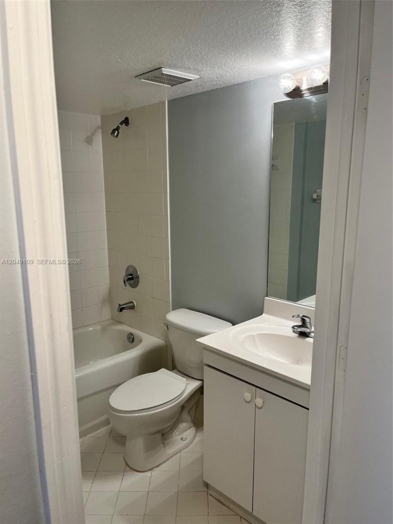 1261 SE 27th St , Unit 104, Homestead, FL 33035 Photo