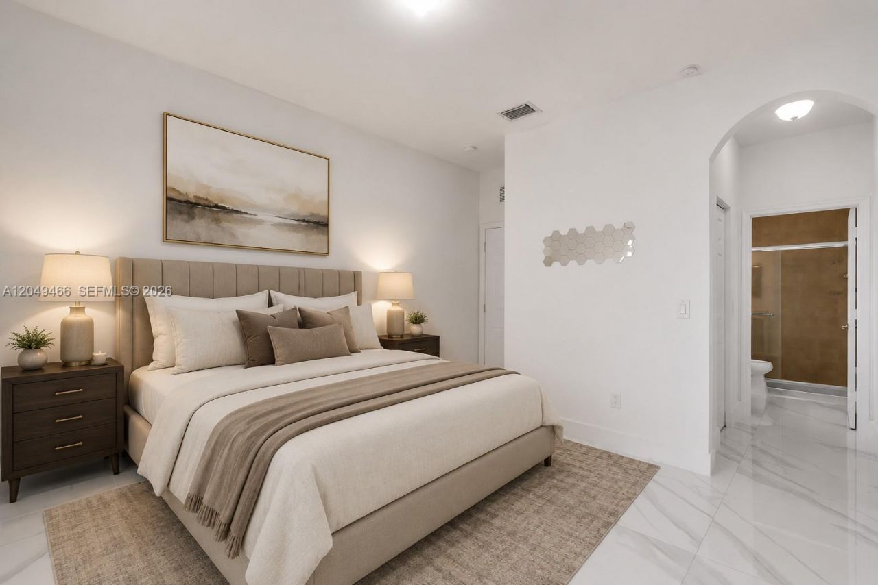 8850 NW 99th Path , Doral, FL 33178 Photo