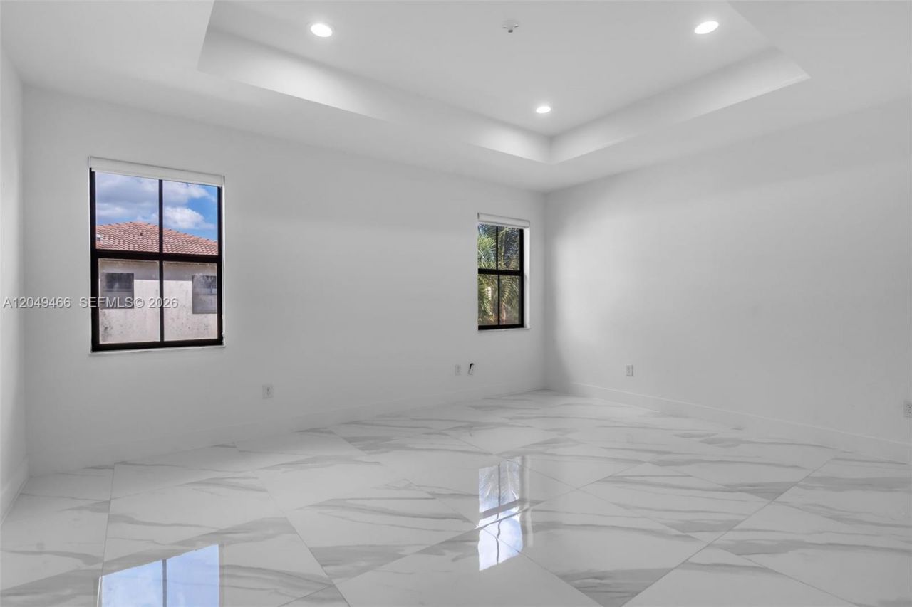8850 NW 99th Path , Doral, FL 33178 Photo