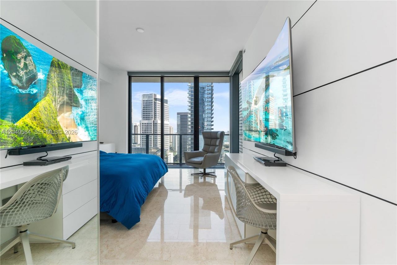 88 SW 7th St , Unit 2401, Miami, FL 33130 Photo