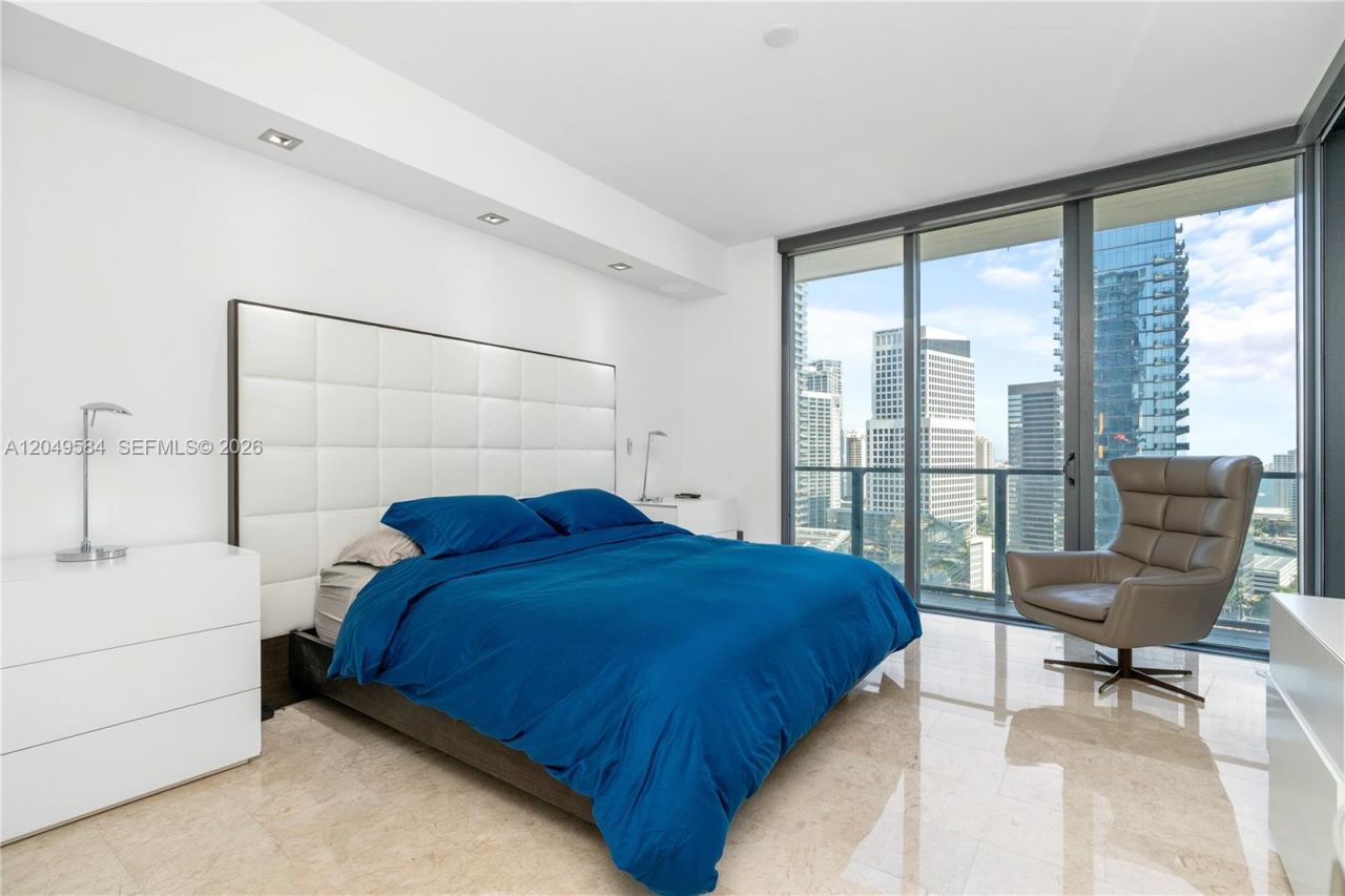88 SW 7th St , Unit 2401, Miami, FL 33130 Photo
