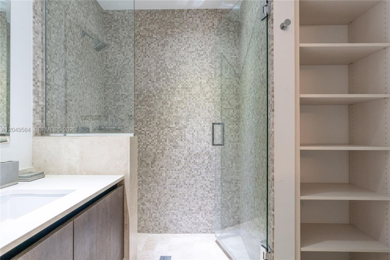 88 SW 7th St , Unit 2401, Miami, FL 33130 Photo