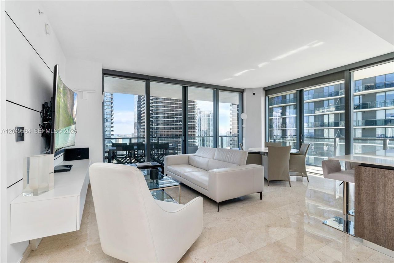 88 SW 7th St , Unit 2401, Miami, FL 33130 Photo
