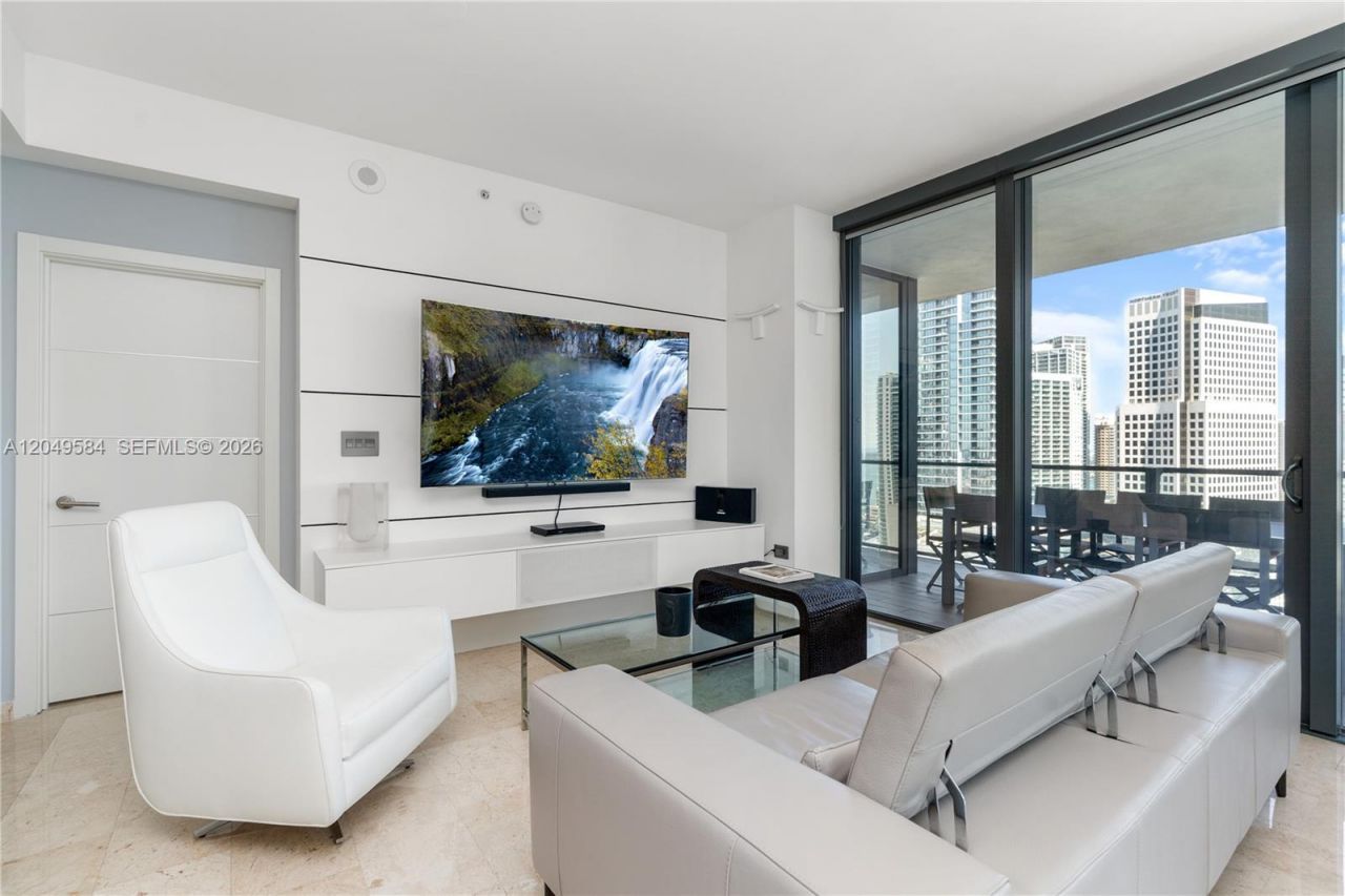 88 SW 7th St , Unit 2401, Miami, FL 33130 Photo