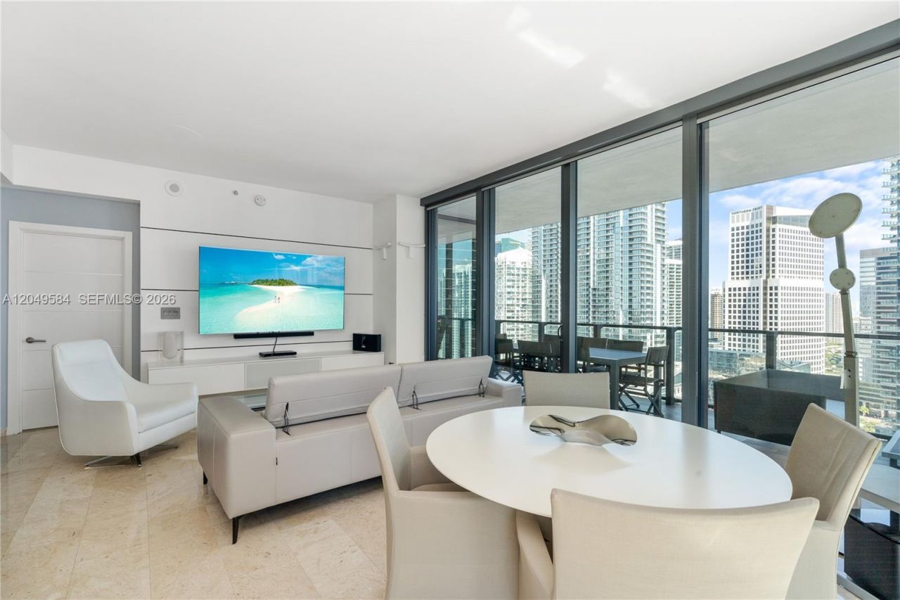 88 SW 7th St , Unit 2401, Miami, FL 33130 Photo