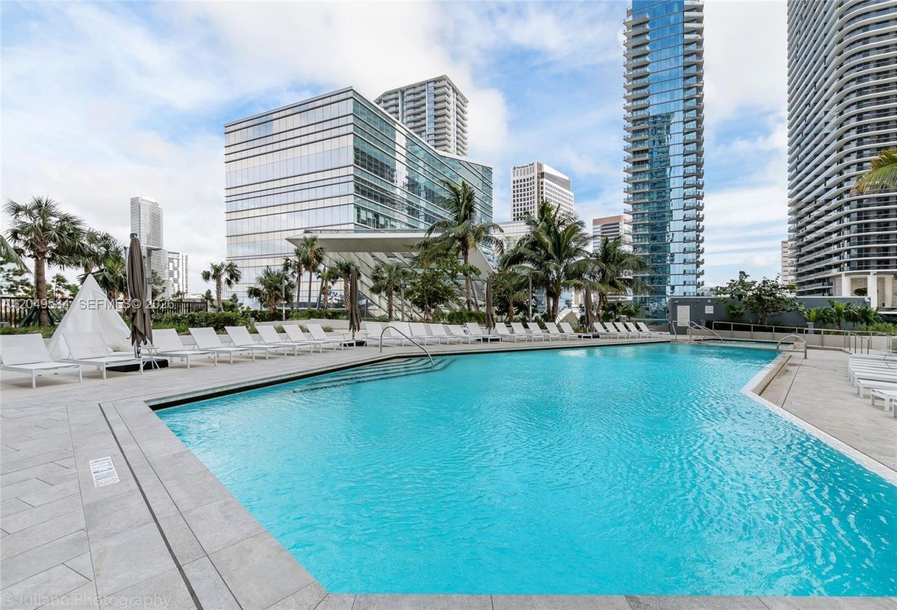 88 SW 7th St , Unit 2401, Miami, FL 33130 Photo