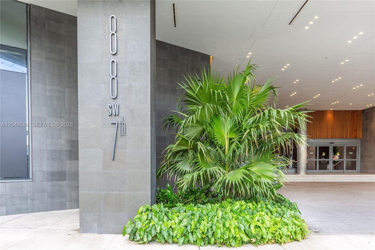88 SW 7th St , Unit 2401, Miami, FL 33130 Photo