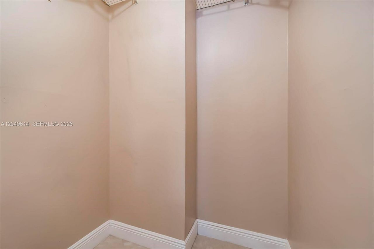 8871 NW 114th St , Hialeah Gardens, FL 33018 Photo