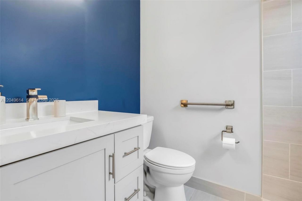 8871 NW 114th St , Hialeah Gardens, FL 33018 Photo
