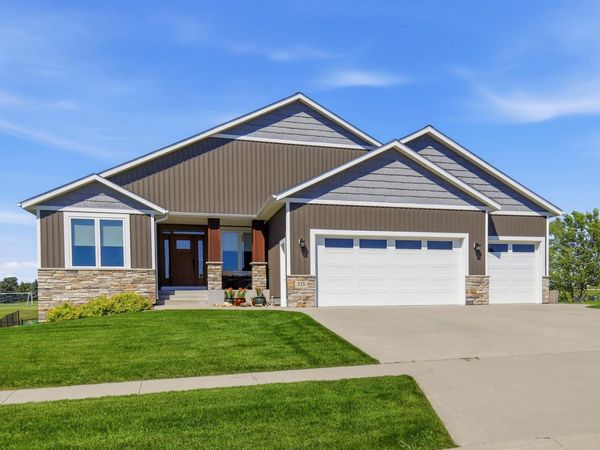 515 21st Place NE, Kasson, MN 55944