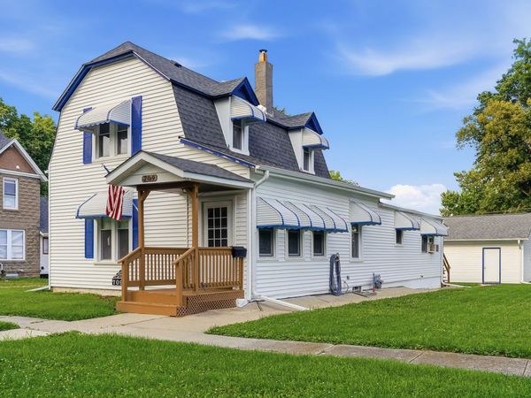 709 S 2nd Street, Oregon, IL 61061