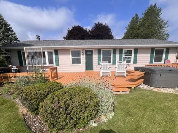 109 Huron Avenue, Harrisville, MI 48740