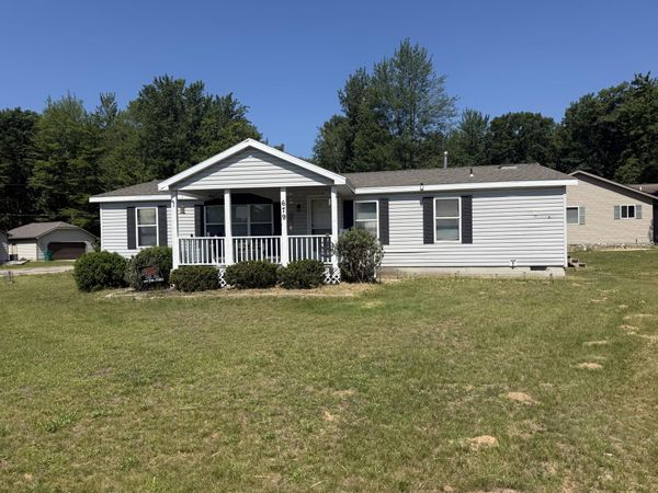 679 Lake James Drive, Prudenville, MI 48651