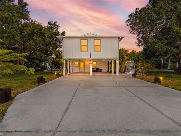 8787 Kodiak LN, ST. JAMES CITY, FL 33956