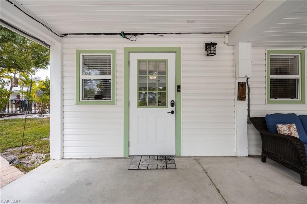 8787 Kodiak Ln, Saint James City, FL 33956 Photo