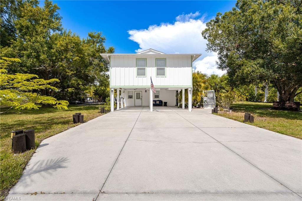 8787 Kodiak Ln, Saint James City, FL 33956 Photo