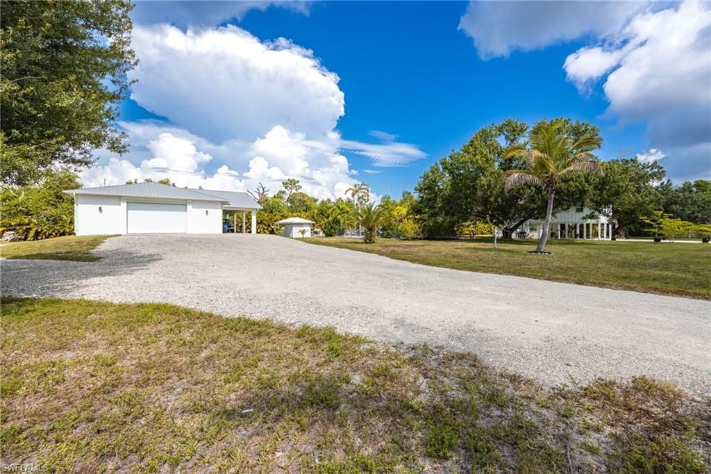 8787 Kodiak Ln, Saint James City, FL 33956 Photo