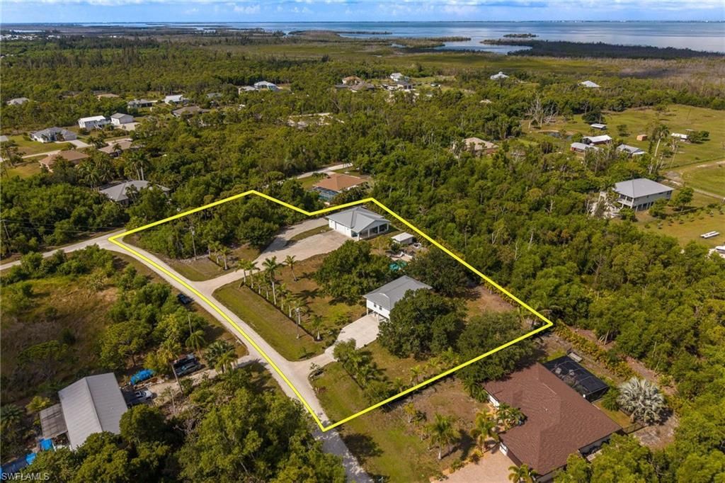 8787 Kodiak Ln, Saint James City, FL 33956 Photo