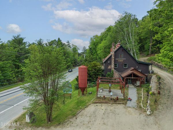581 U.S. Route 9, Schroon Lake, NY 12870