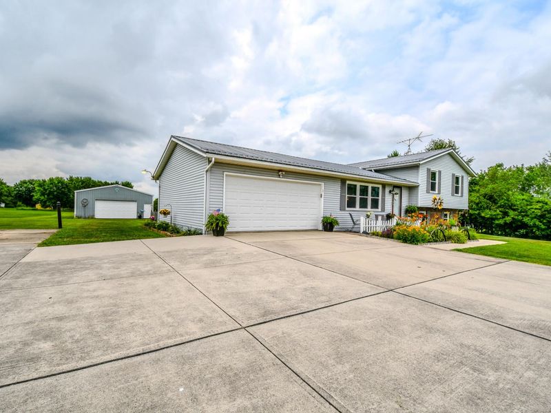 13493 Old Troy Pike, Saint Paris, OH 43072 Photo 5